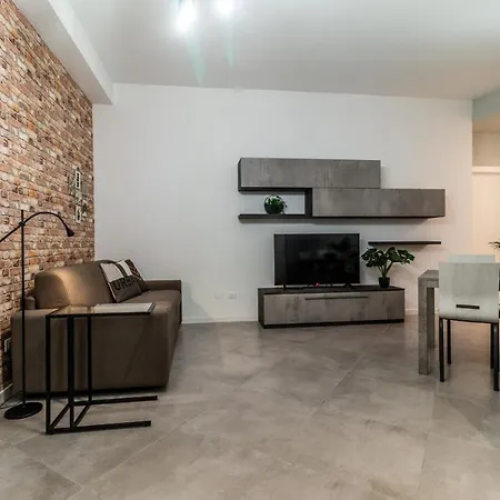 Housmart Tartini 6 Loft 2 Bologna